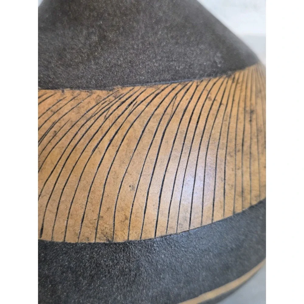 Pot Belly‎ Bulbous Vase Turned Wood Wooden Balsa? Vintage Signed Handmade 8.25